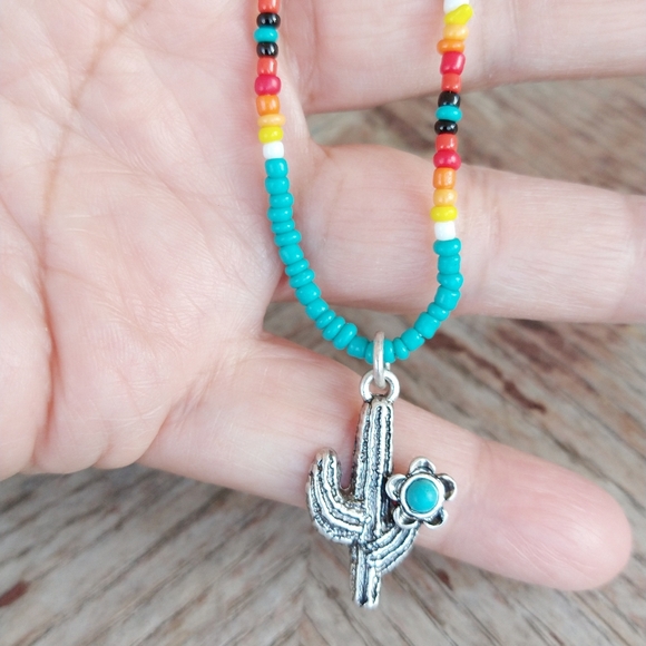 Cactus Seed Bead Choker Necklace ♥️ - Picture 2 of 4